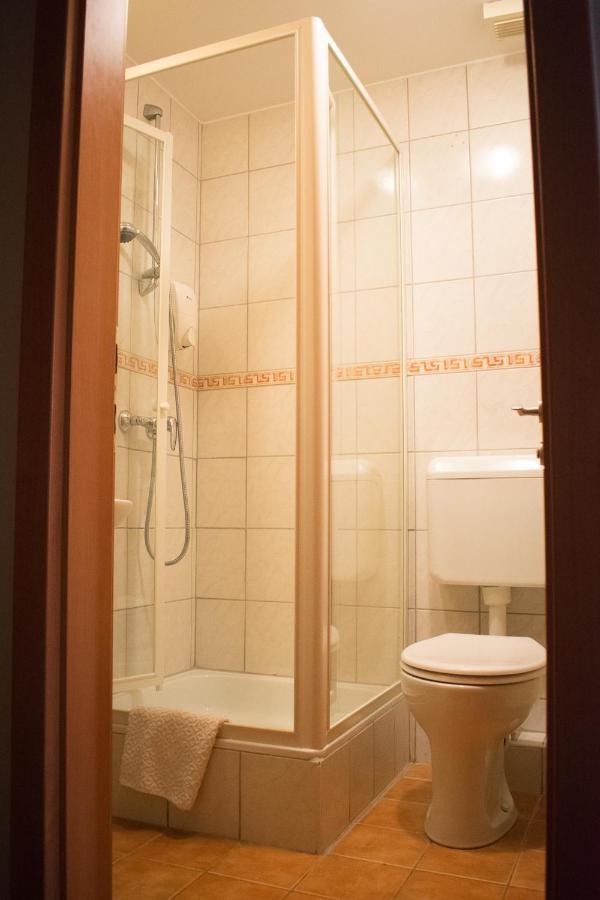 P4W Hotel Residence Szombathely Exterior photo
